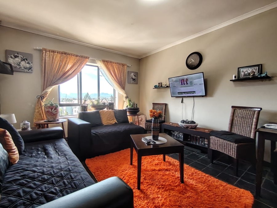 2 Bedroom Property for Sale in Vredekloof East Western Cape